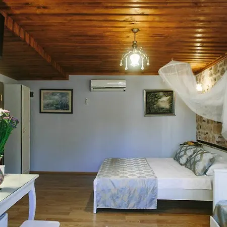 호텔 Casa Franco Old Town 2*