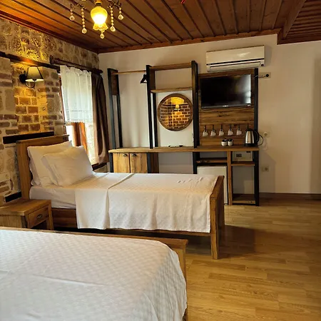 Casa Franco Old Town فندق