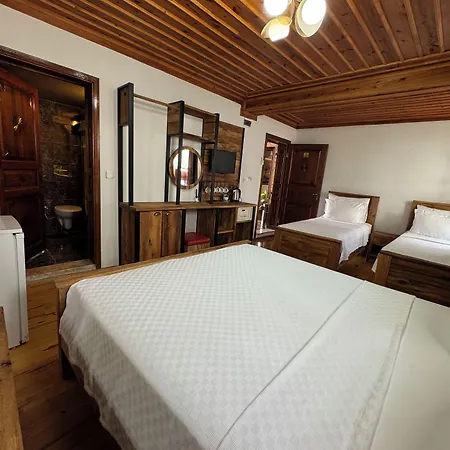 Casa Franco Old Town Hotel
