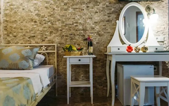 Casa Franco Old Town Отель