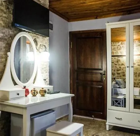 מלון Casa Franco Old Town 2*