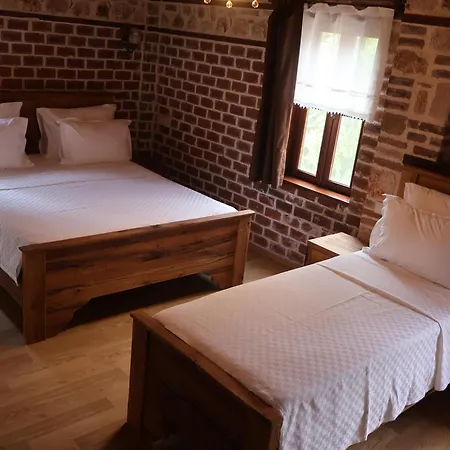 Casa Franco Old Town Hotel 2*