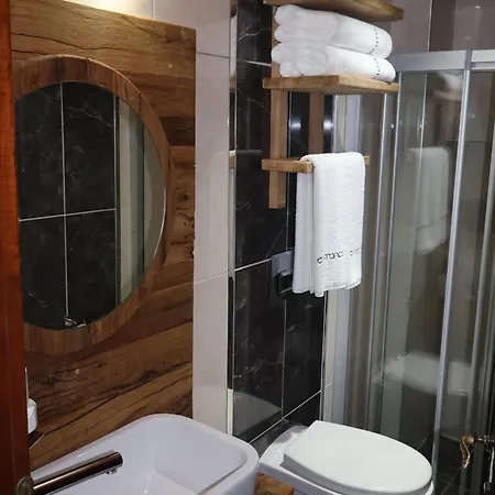 Casa Franco Old Town Hotel 2*