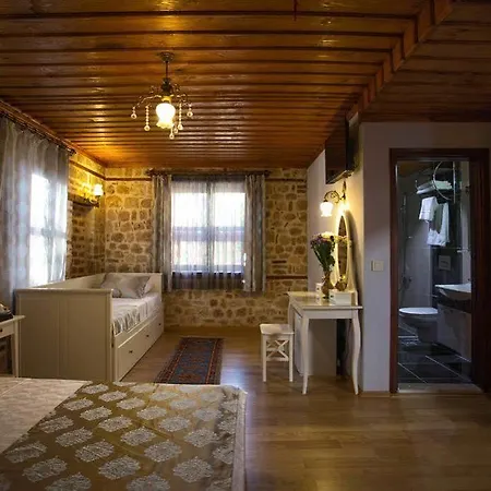 Casa Franco Old Town Hotel
